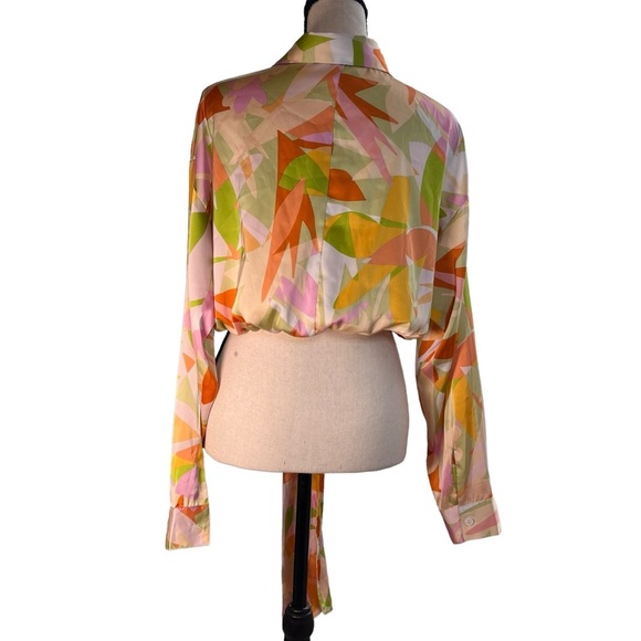 Privy Privately Privileged multicolor Faux Satin top
size medium - Picture 2 of 3